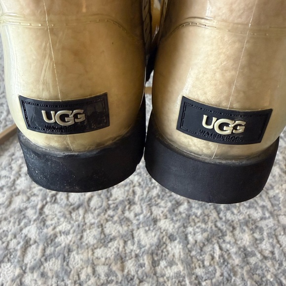 UGG Waterproof Clear Rain Ankle Boots Sherpa Lined Size 7 Women - Picture 5 of 11